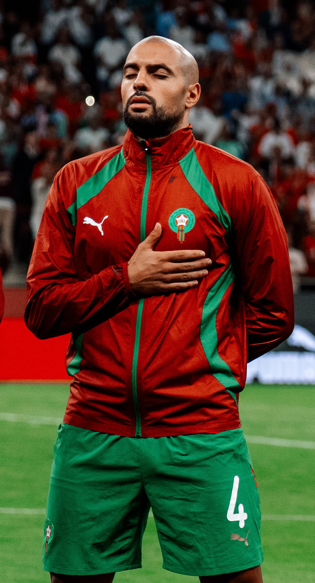 صورة مقصوصة لـ Sofyan Amrabat
