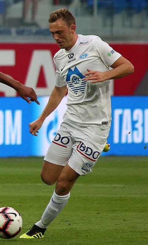 Fredrik Aursnes 컷아웃 사진
