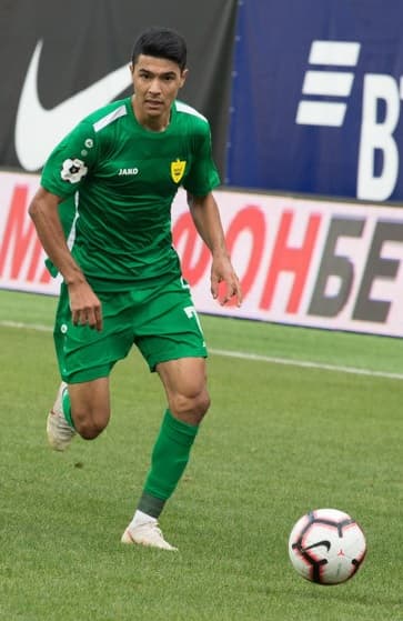 تصویر برش‌خورده Dostonbek Khamdamov