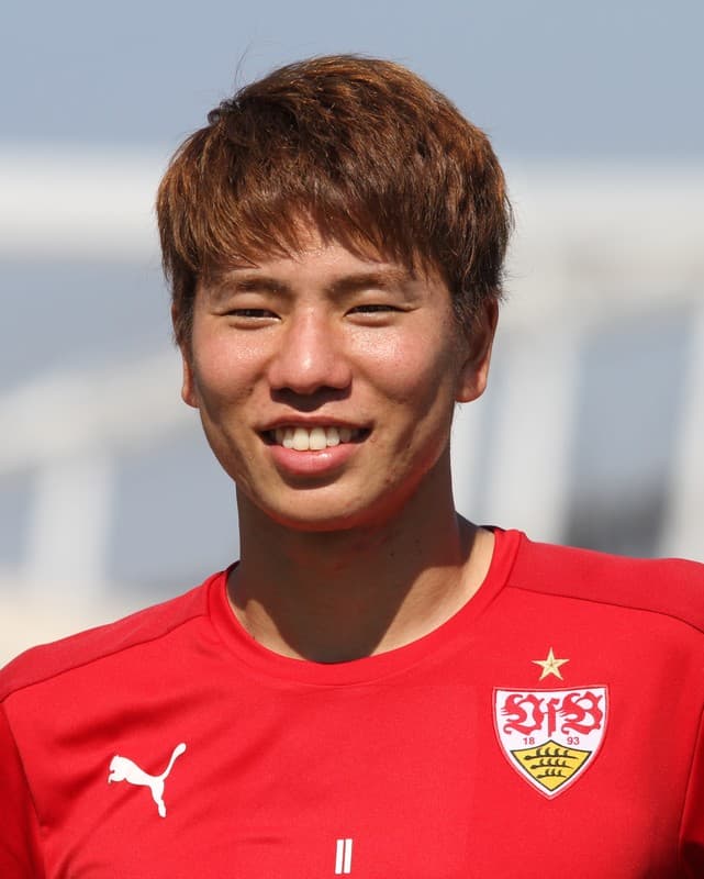 تصویر برشخورده Takuma Asano
