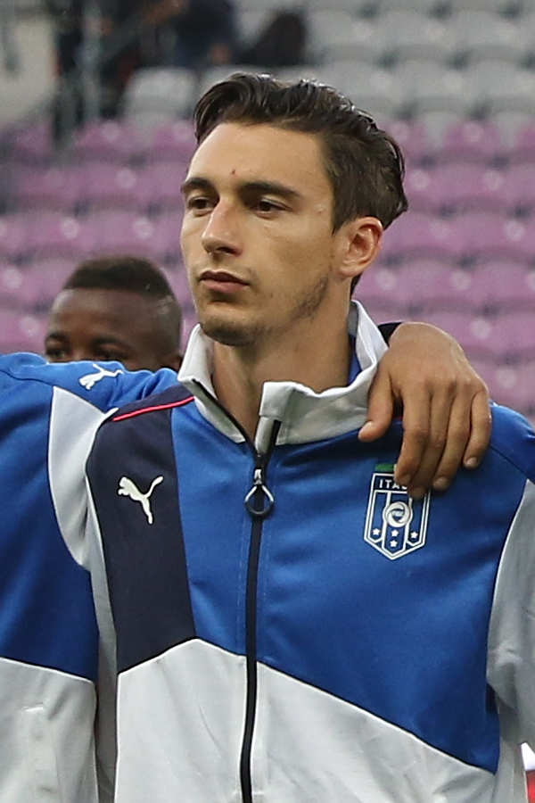 Matteo Darmian 컷아웃 사진