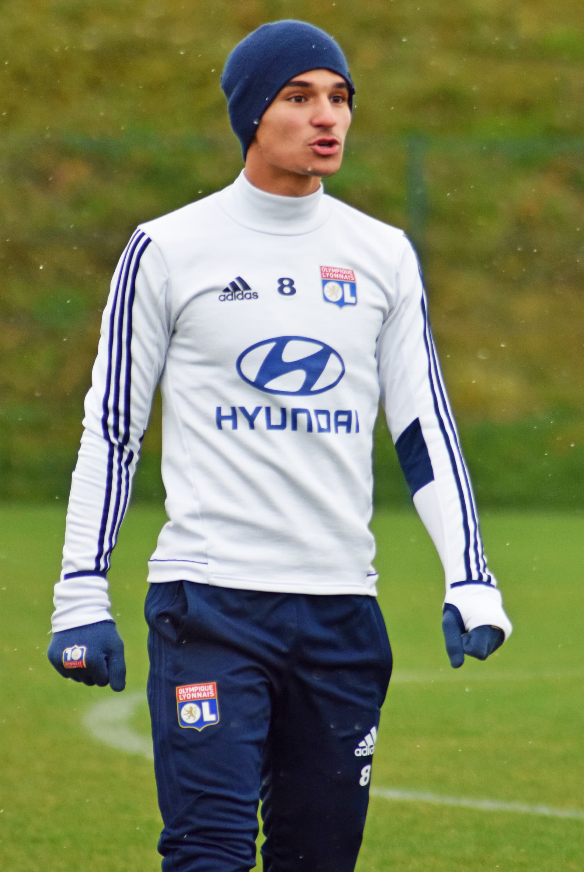 تصویر برشخورده Houssem Aouar
