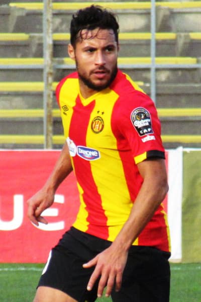 تصویر برشخورده Youcef Belaïli