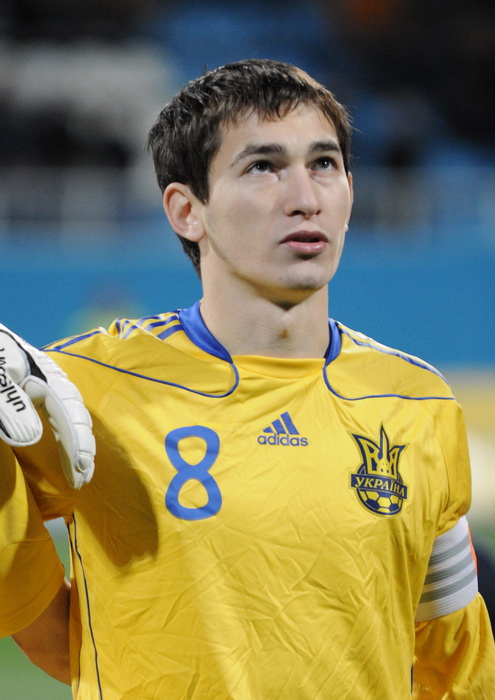 تصویر برشخورده Taras Stepanenko